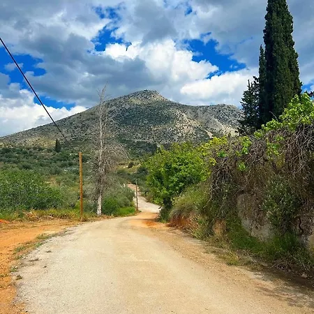 شقة Sunny House At Ancient Mycenae, Close To Nafplio!